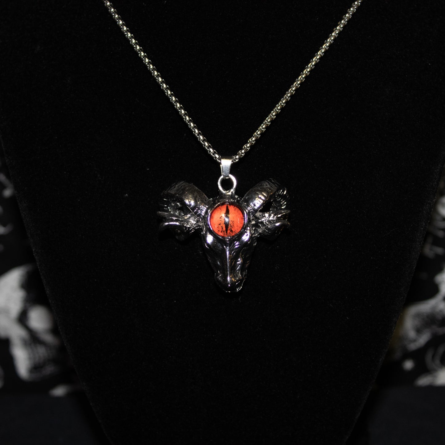 Watcher of the Abyss Amulet
